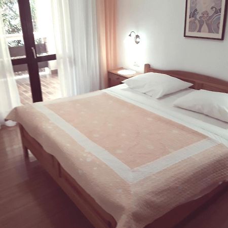 Apartments Doris ザヴァラティサ エクステリア 写真